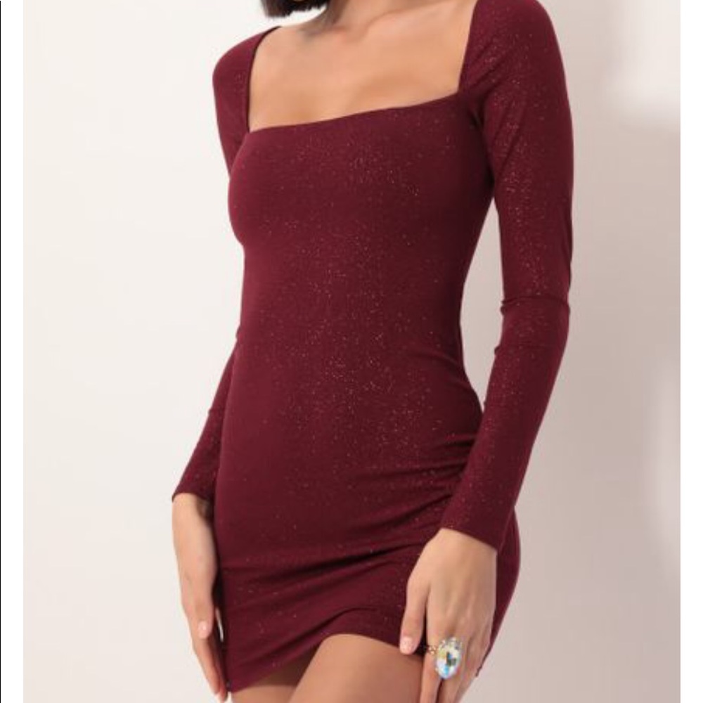 Sparkling square neck burgundy dress. New.